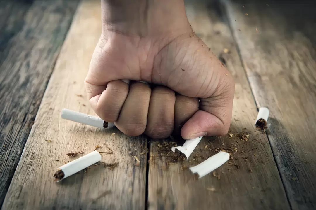 hoe u gemakkelijk kunt stoppen met roken